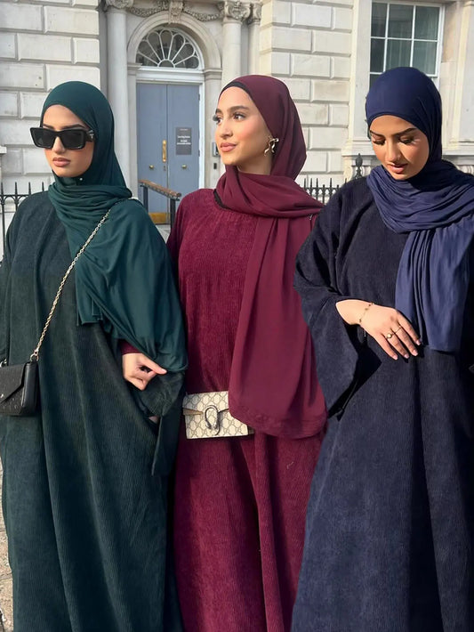 2025 Hot Sells Muslim Winter Abaya with Cuff Slits Middle East Style for Saudi Qatar Ramadan Celebrations and Chilly Season Wear
