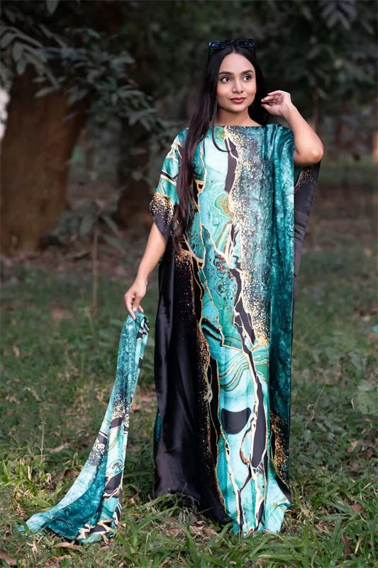 Malaysia offers a variety of fashionable loose fitting robes for Muslim women as well as Pakistani Arabian dresses