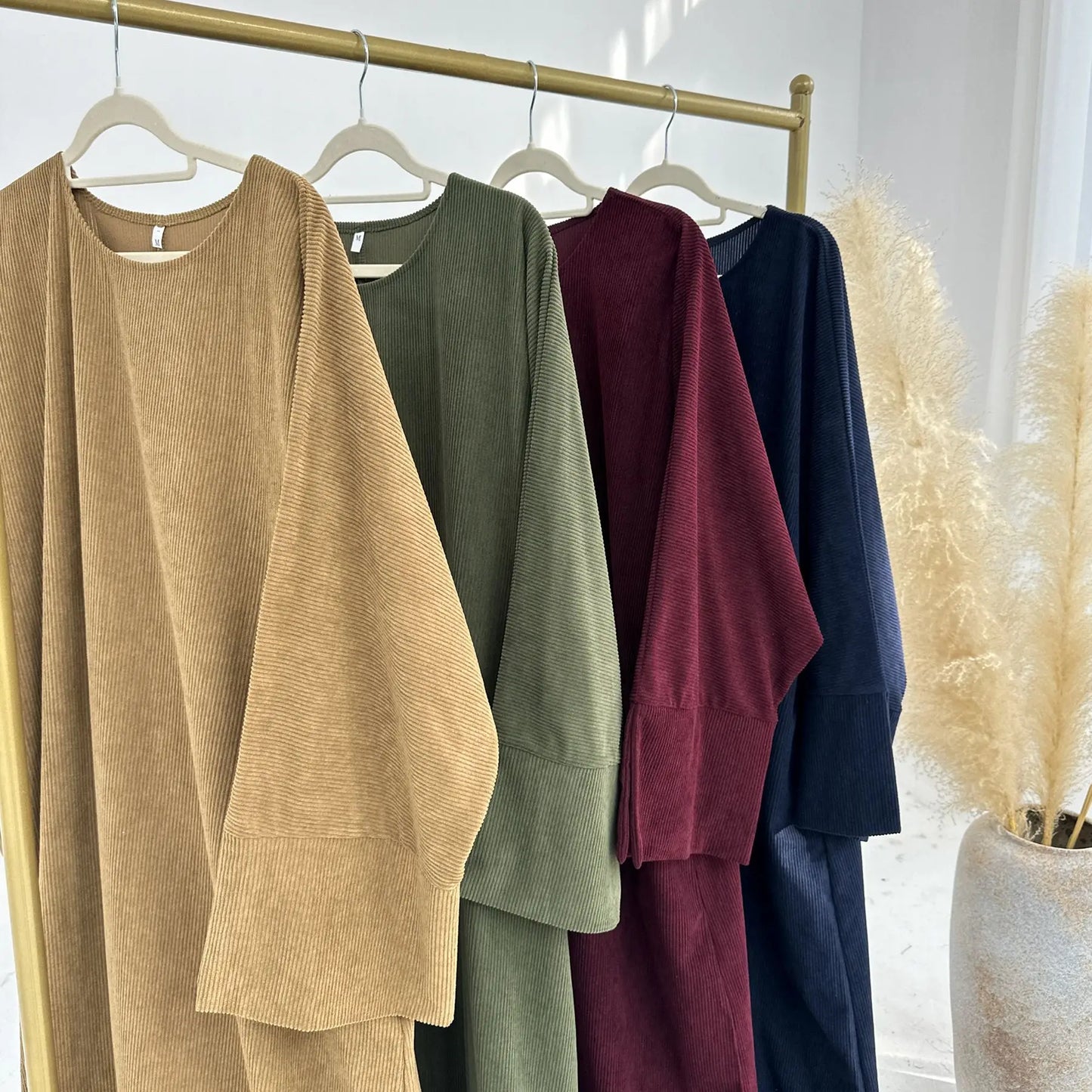 2025 Hot Sells Muslim Winter Abaya with Cuff Slits Middle East Style for Saudi Qatar Ramadan Celebrations and Chilly Season Wear