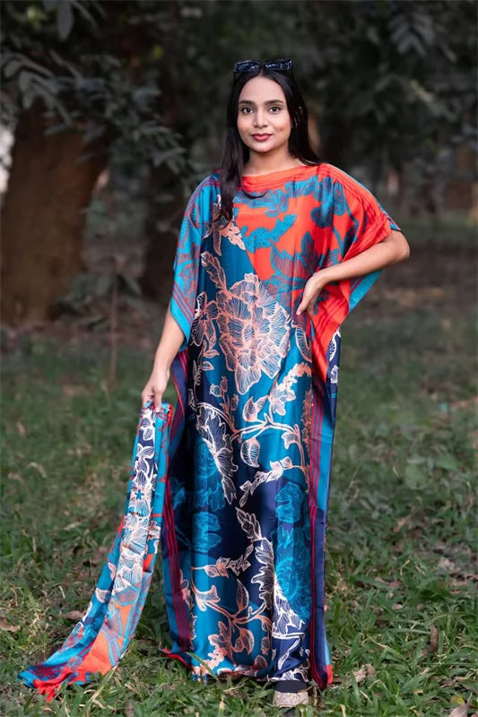 Malaysia offers a variety of fashionable loose fitting robes for Muslim women as well as Pakistani Arabian dresses