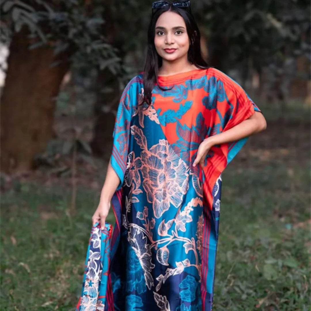 Malaysia offers a variety of fashionable loose fitting robes for Muslim women as well as Pakistani Arabian dresses